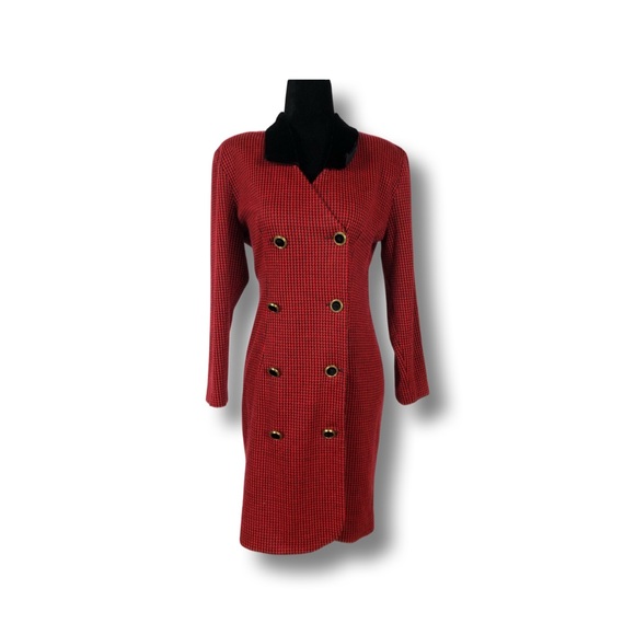 Emblem Vintage Dress - Picture 2 of 9